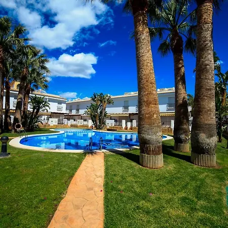 Holiday home Adosado Con Jardin Y Piscina Palm 86 Alcoceber